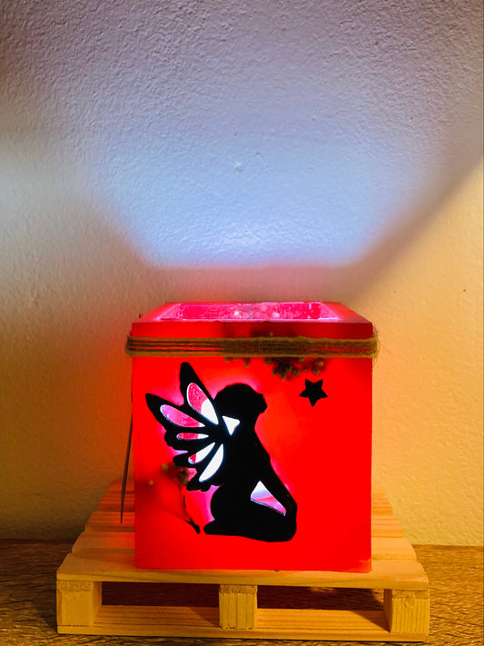 Fanal de cera/ vela hueca con hada de madera y aroma floral