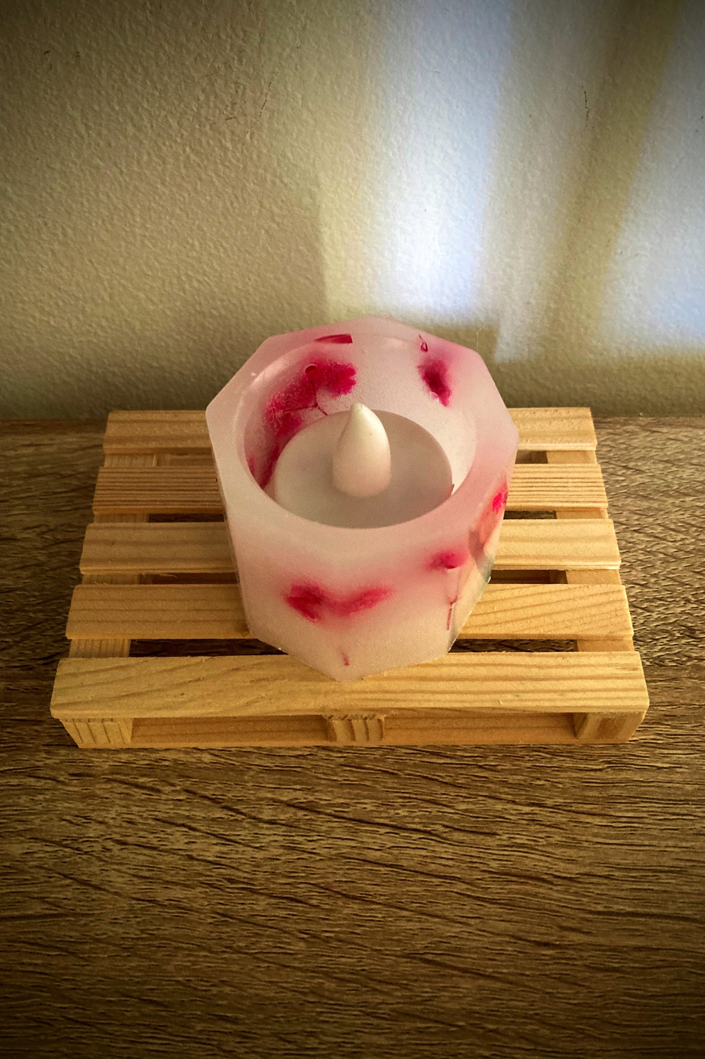 Pack 2 Velas Artesanales Hexagonales Pequeñas con LED y Aroma Floral – Incluye Bolsita de Regalo – Personalizables para Eventos (Bodas, Bautizos, Recuerdos)