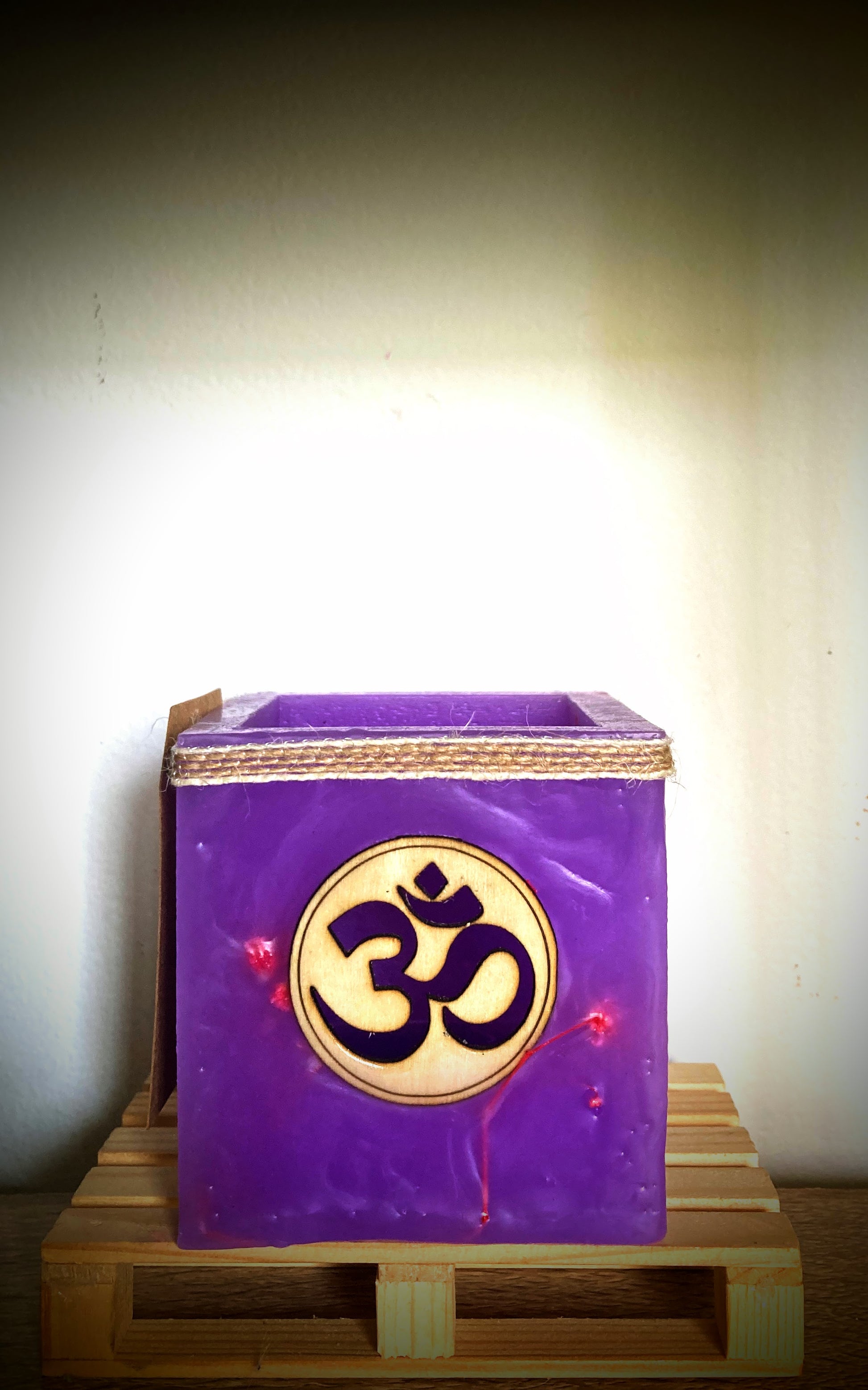 fanal de cera, fanales de cera, vela hueca, velas huecas, velas de ballena, vela sin llama, pantalla de cera