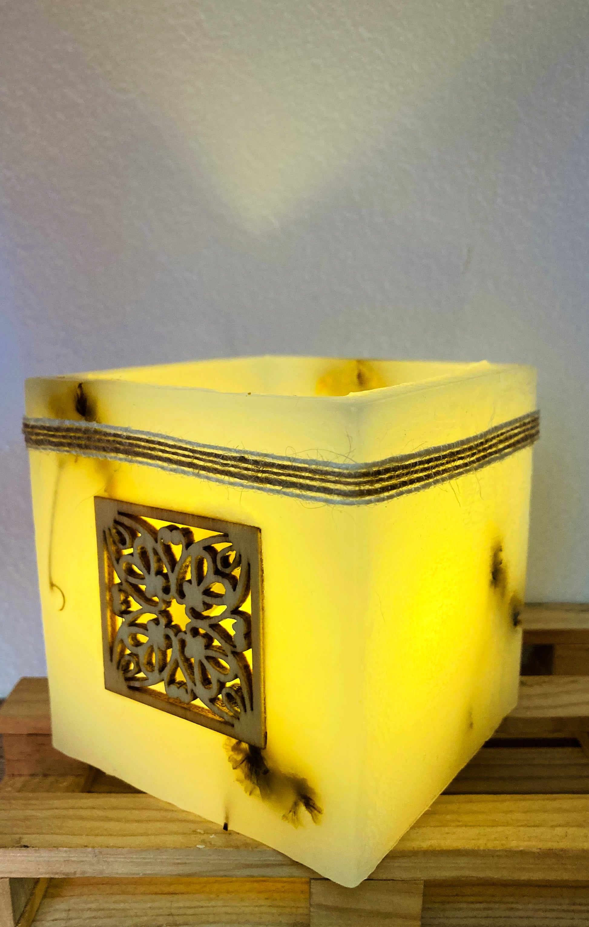 vela hueca, fanal de cera blanco