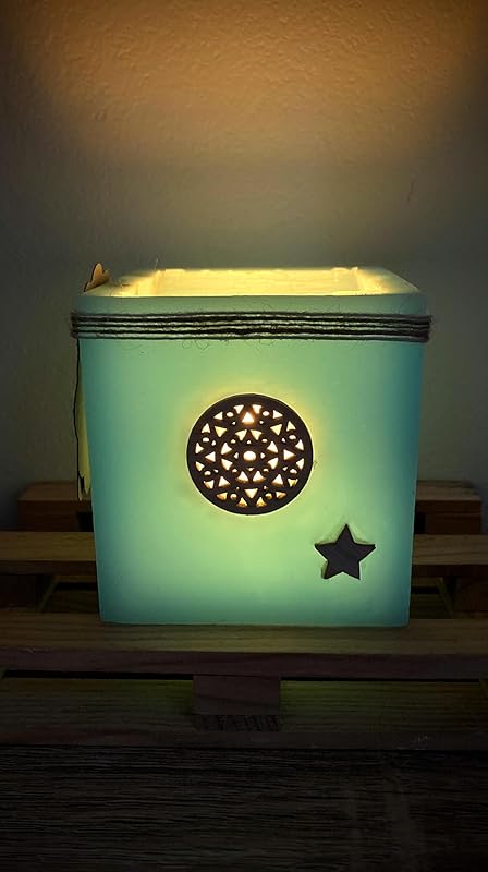 Fanal de cera / vela hueca con aroma y aplique de madera -Lilinnight