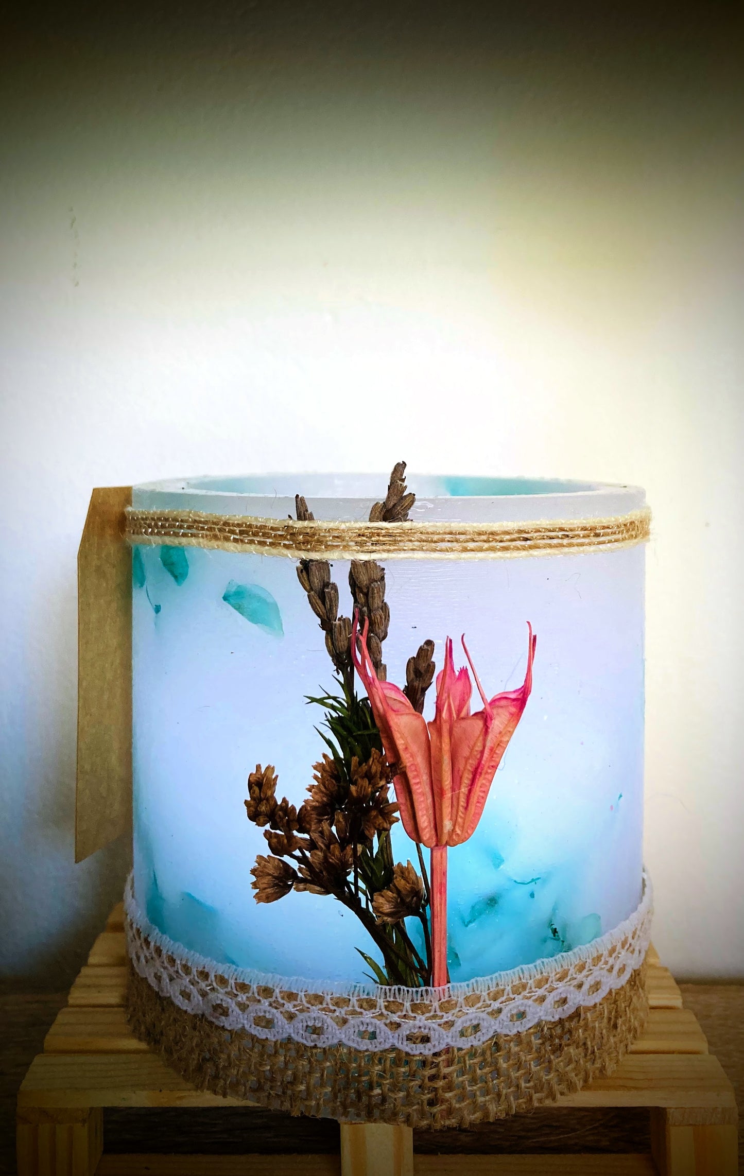 Vela hueca y fanal de cera artesanal oloroso con flores – LilinNight