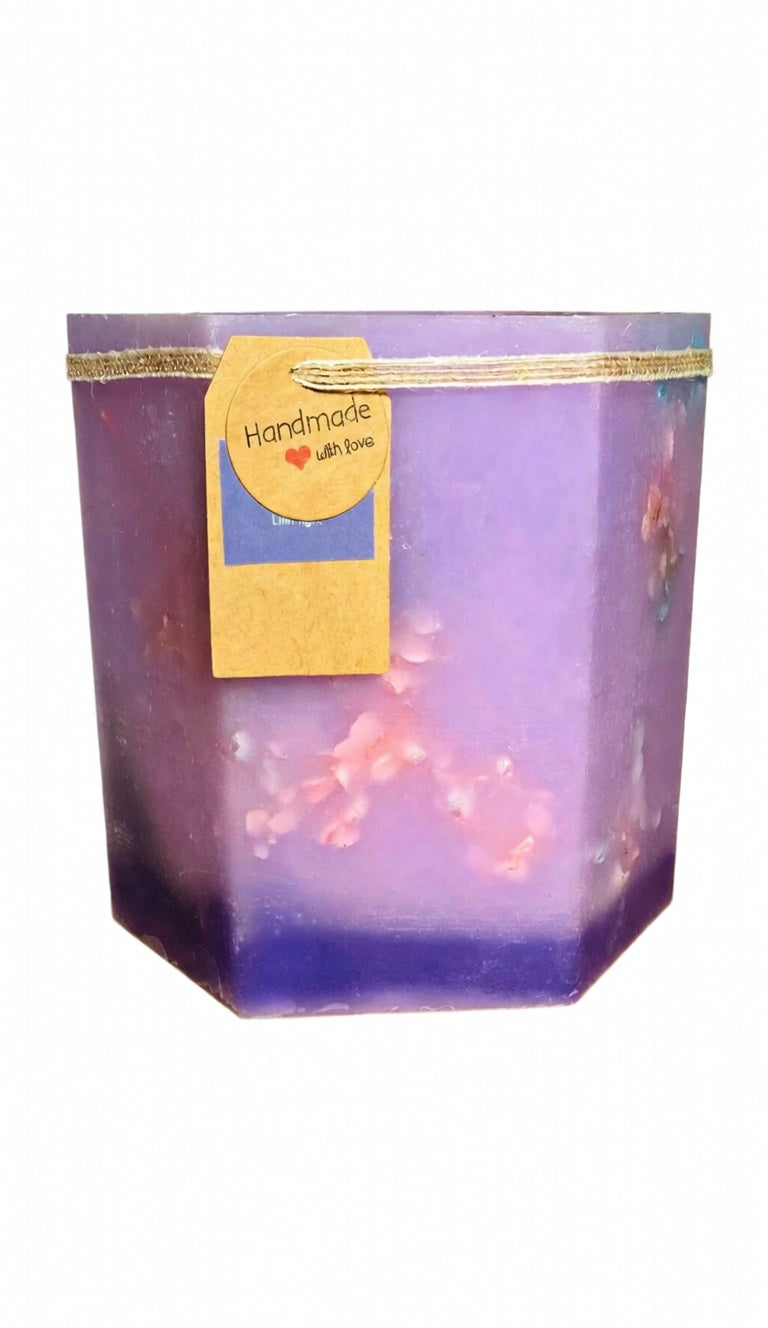 Fanal hexagonal de cera / vela hueca con aroma a frutas del bosque y flores secas