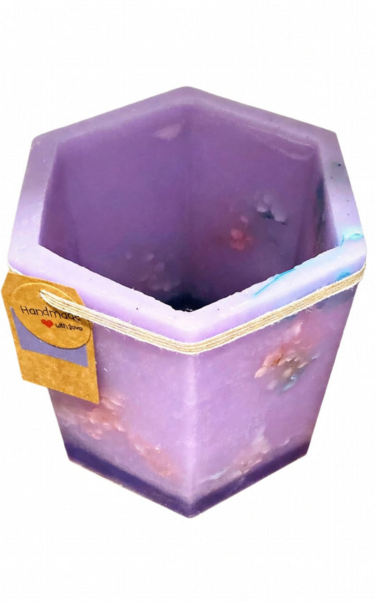 Fanal hexagonal de cera / vela hueca con aroma a frutas del bosque y flores secas