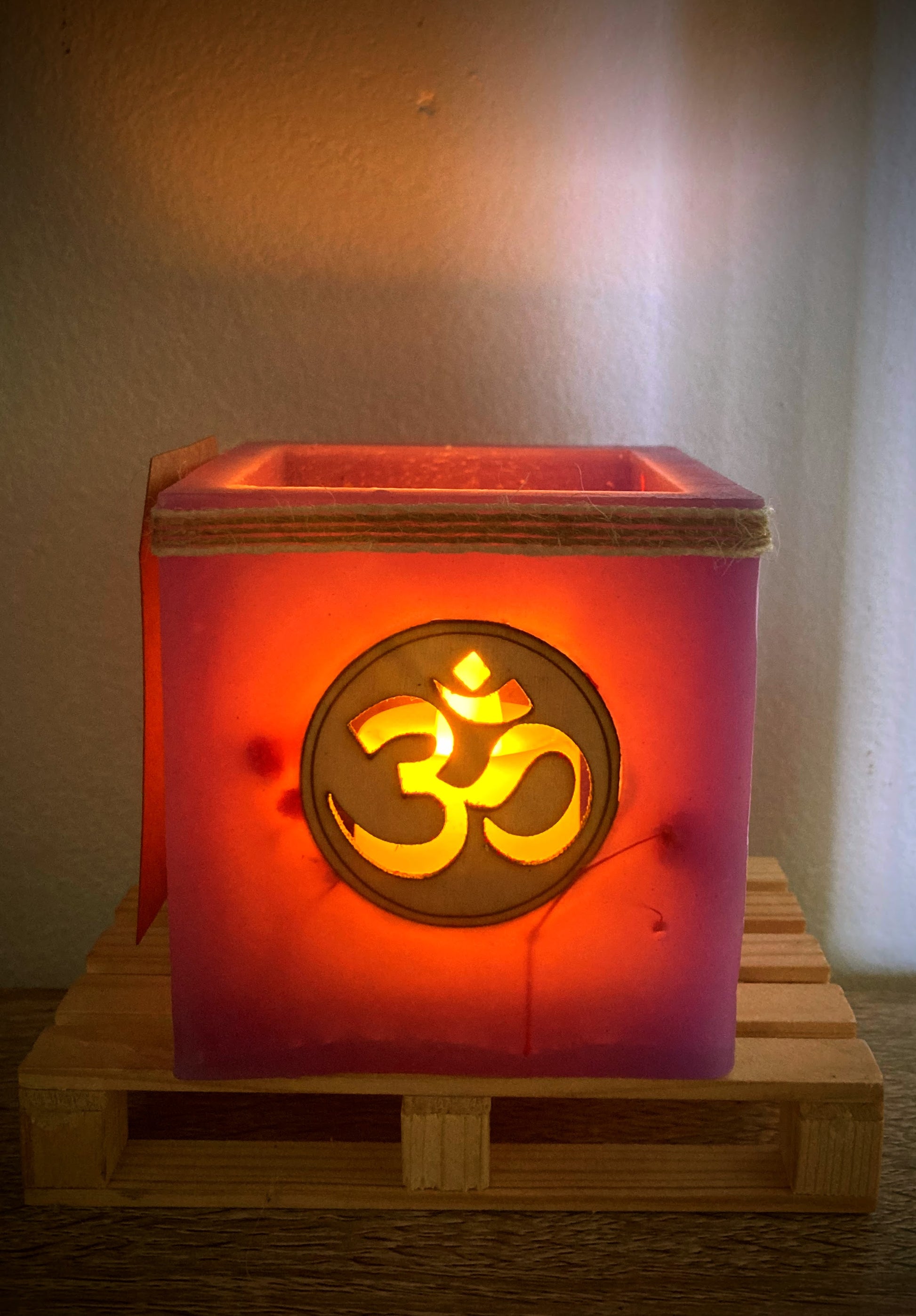 fanal de cera, fanales de cera, vela hueca, velas huecas, velas de ballena, vela sin llama, pantalla de cera