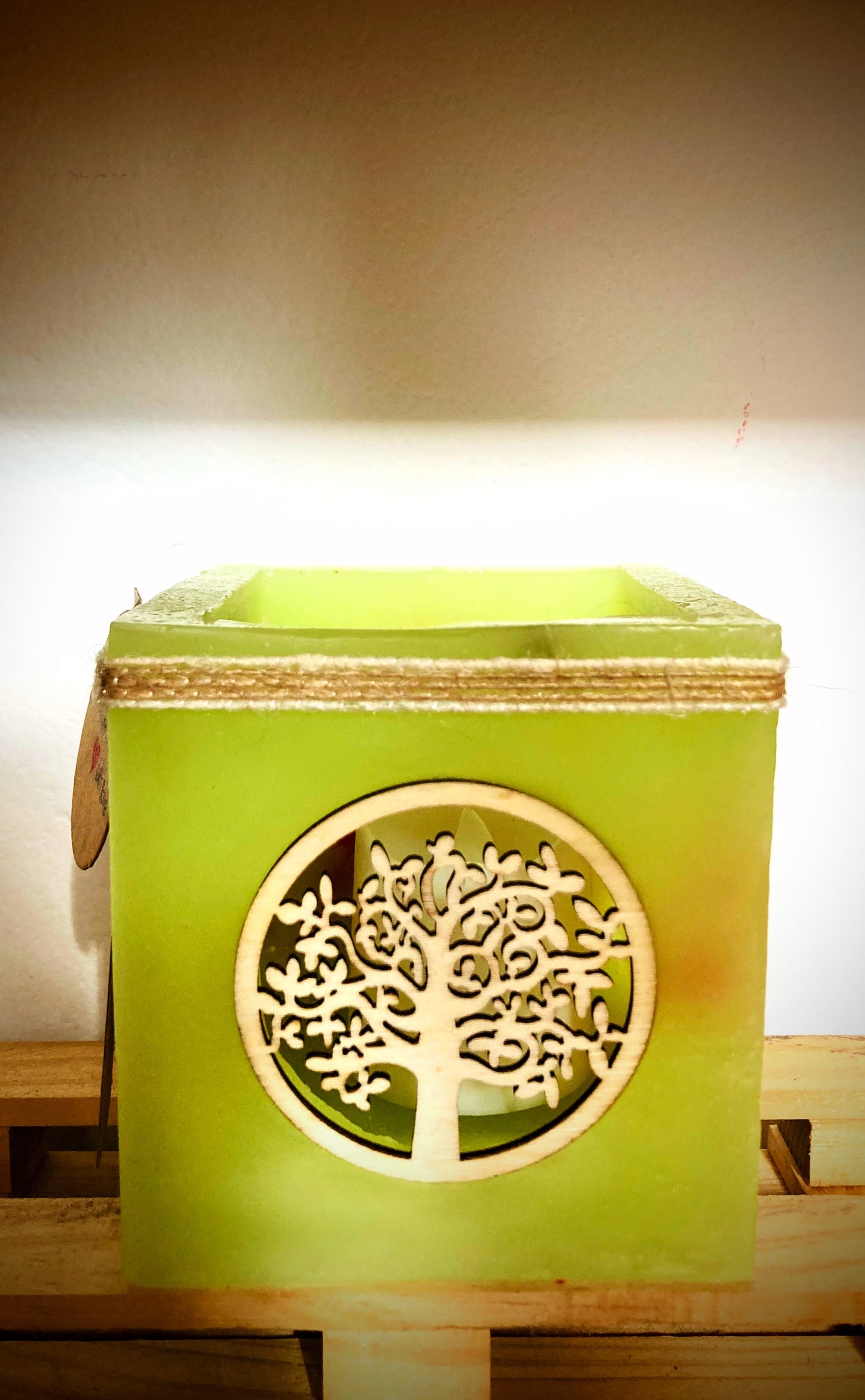 Vela hueca, Fanal Artesanal con Decoración de Árbol de la Vida y diferentes aromas – Lilinnight