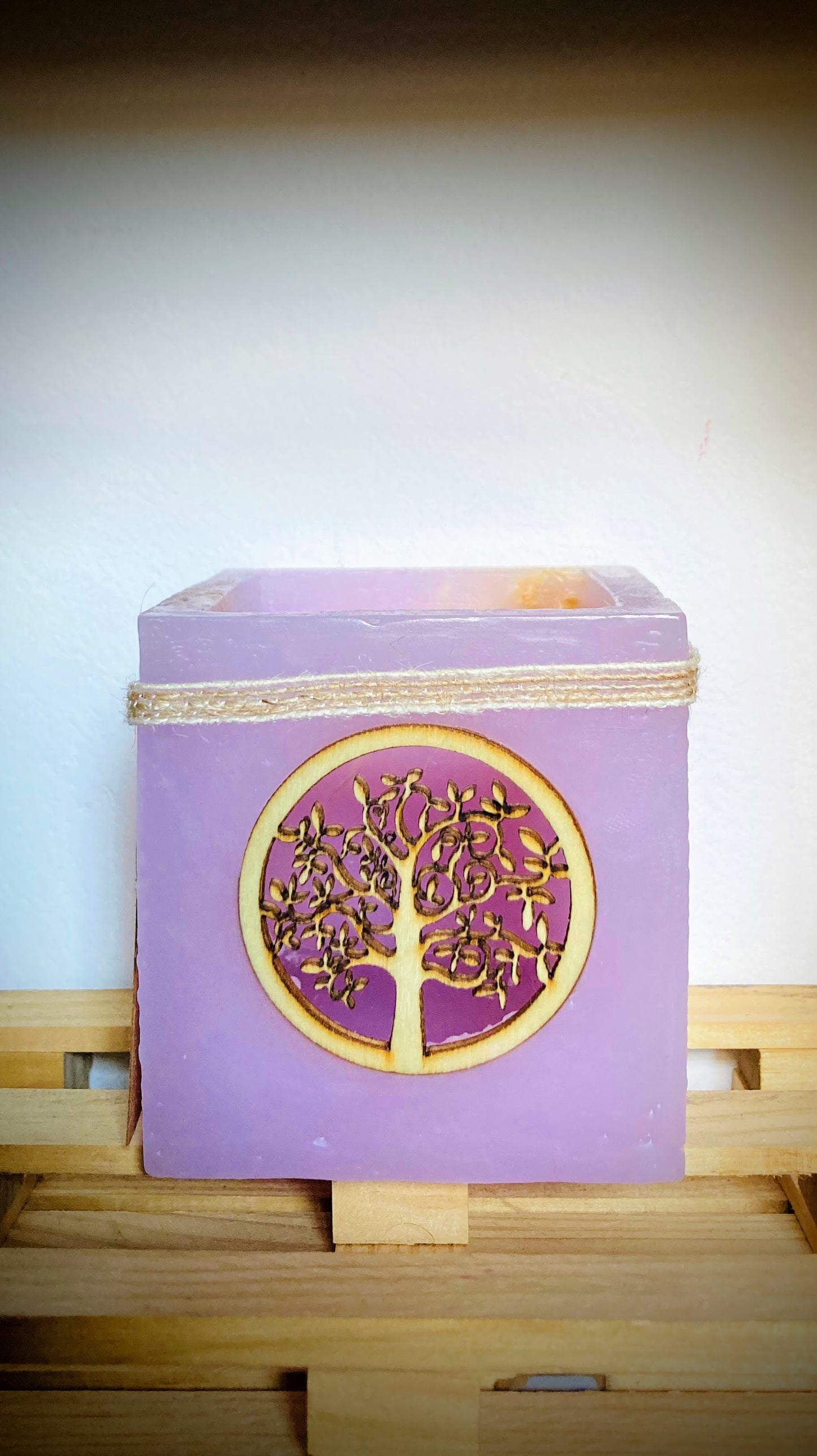 Vela hueca, Fanal Artesanal con Decoración de Árbol de la Vida y diferentes aromas – Lilinnight