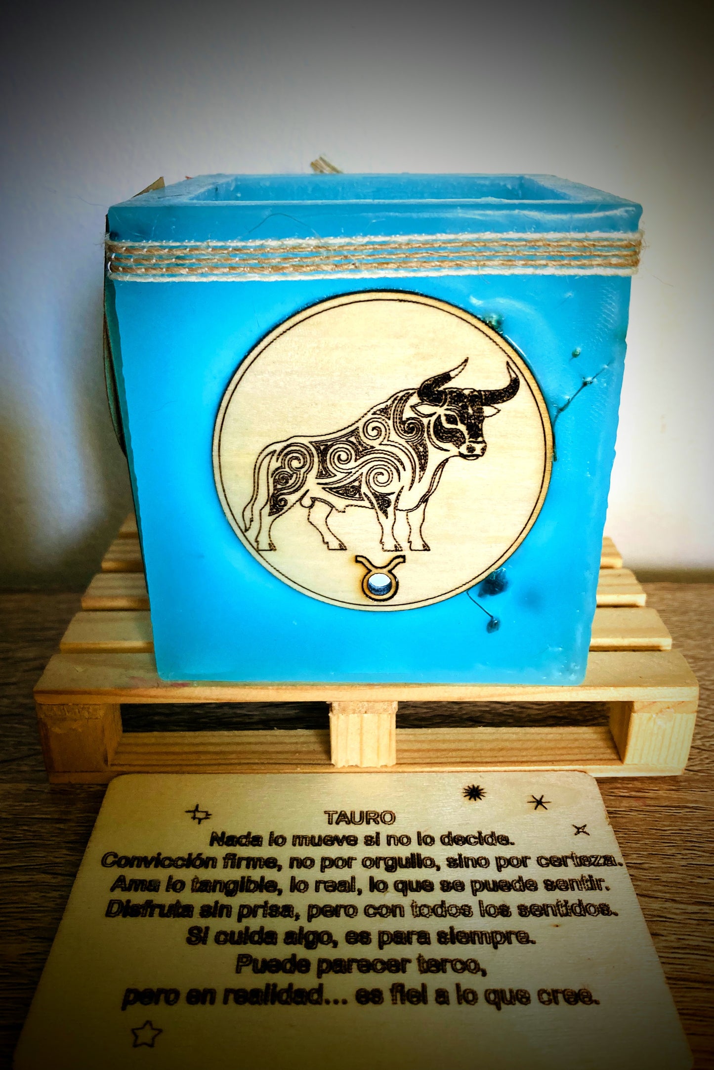 Fanal de cera / vela hueca con signo del Zodiaco -Tauro