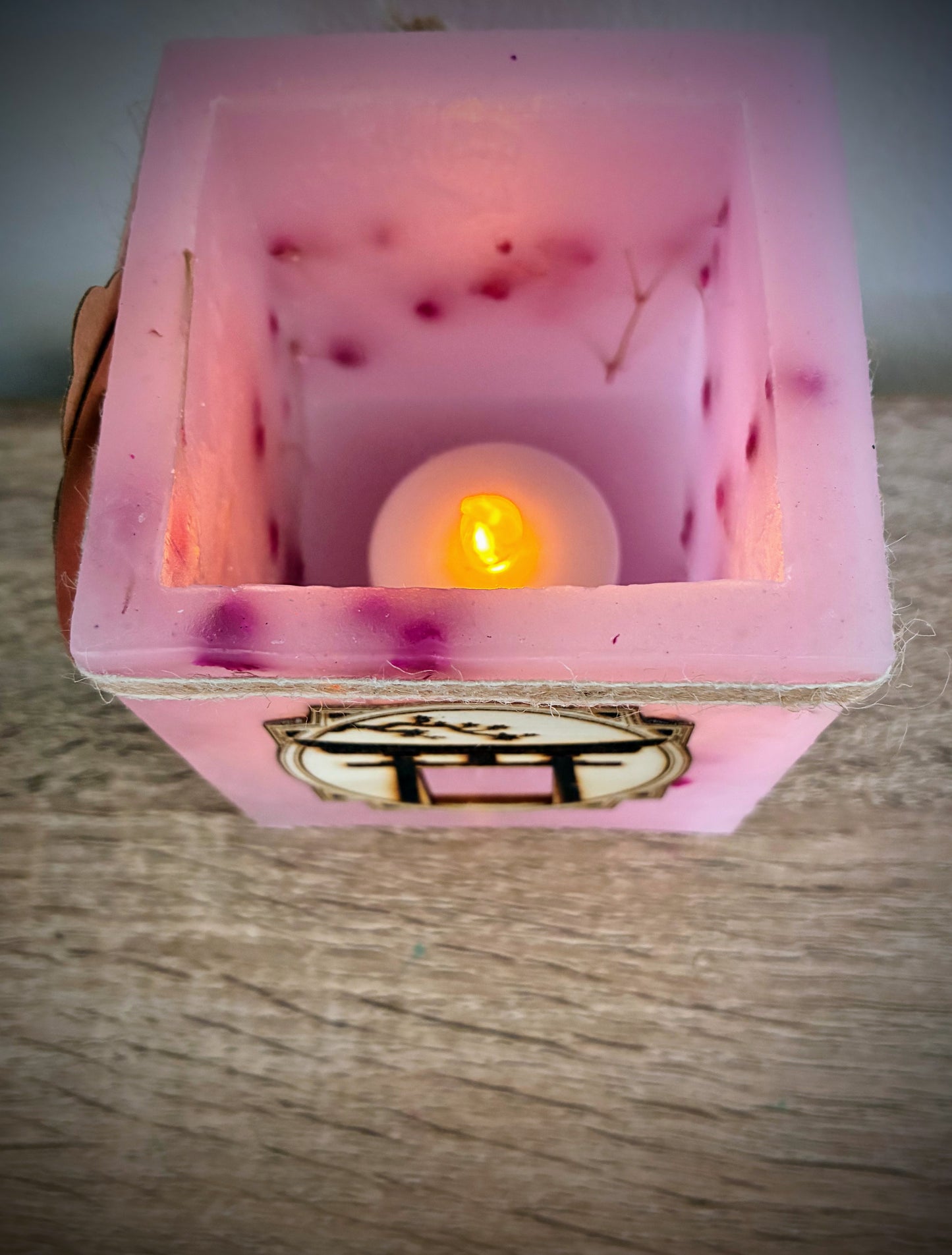 flor de cerzo , interior hueco oriental, lilinnight