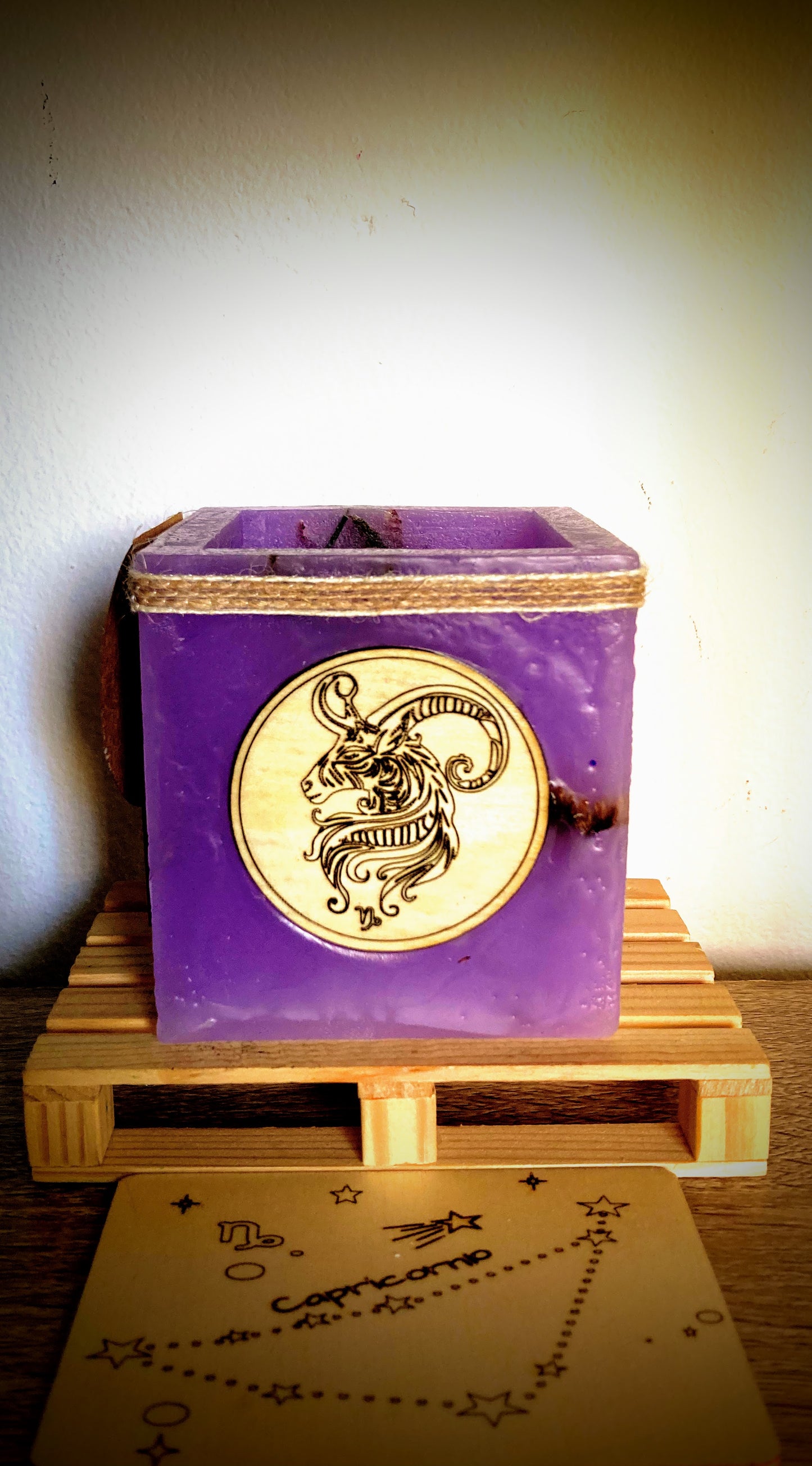 Fanal de cera / vela hueca con signo del zodiaco- Capriconio
