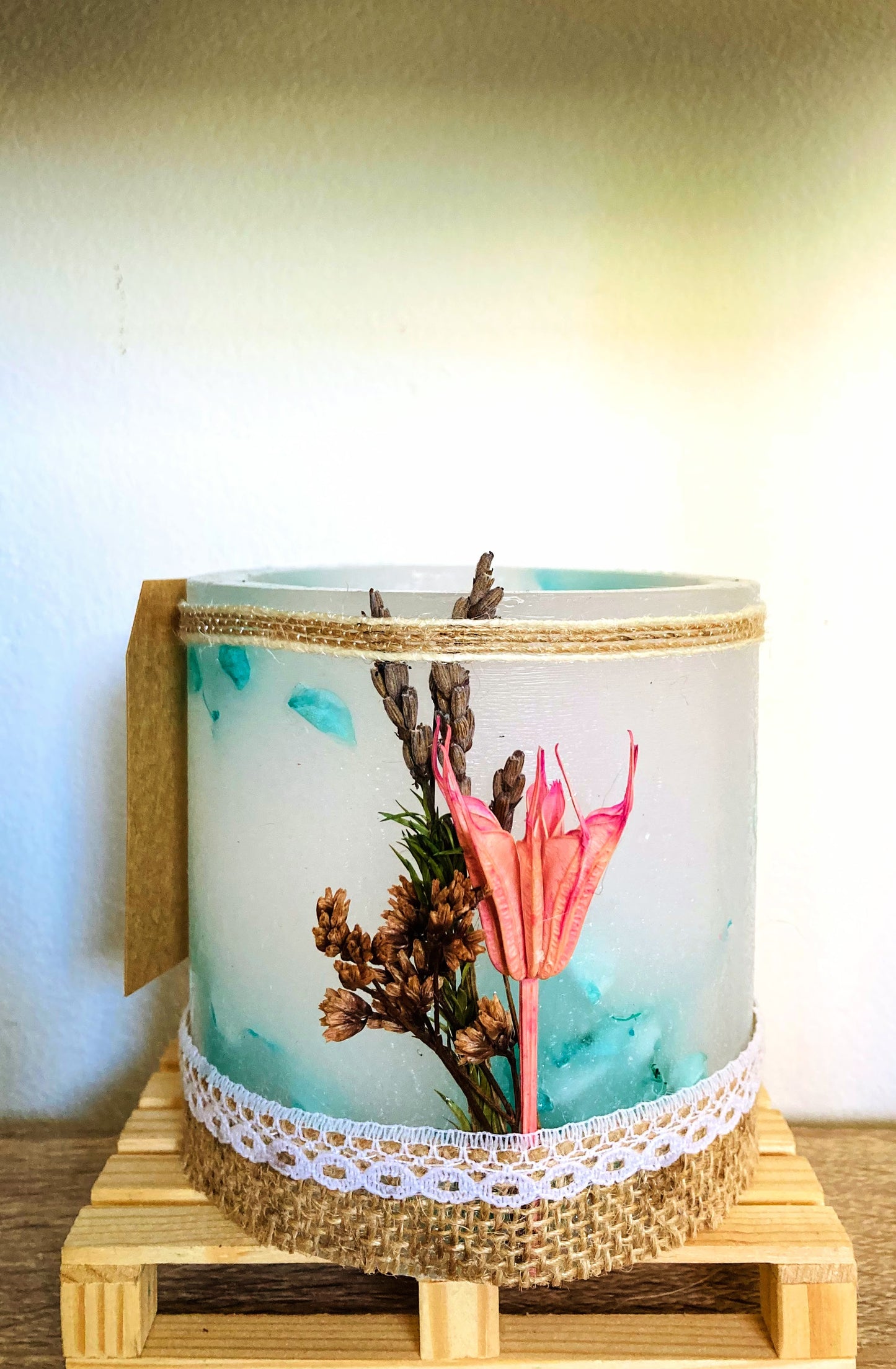 Vela hueca y fanal de cera artesanal oloroso con flores – LilinNight