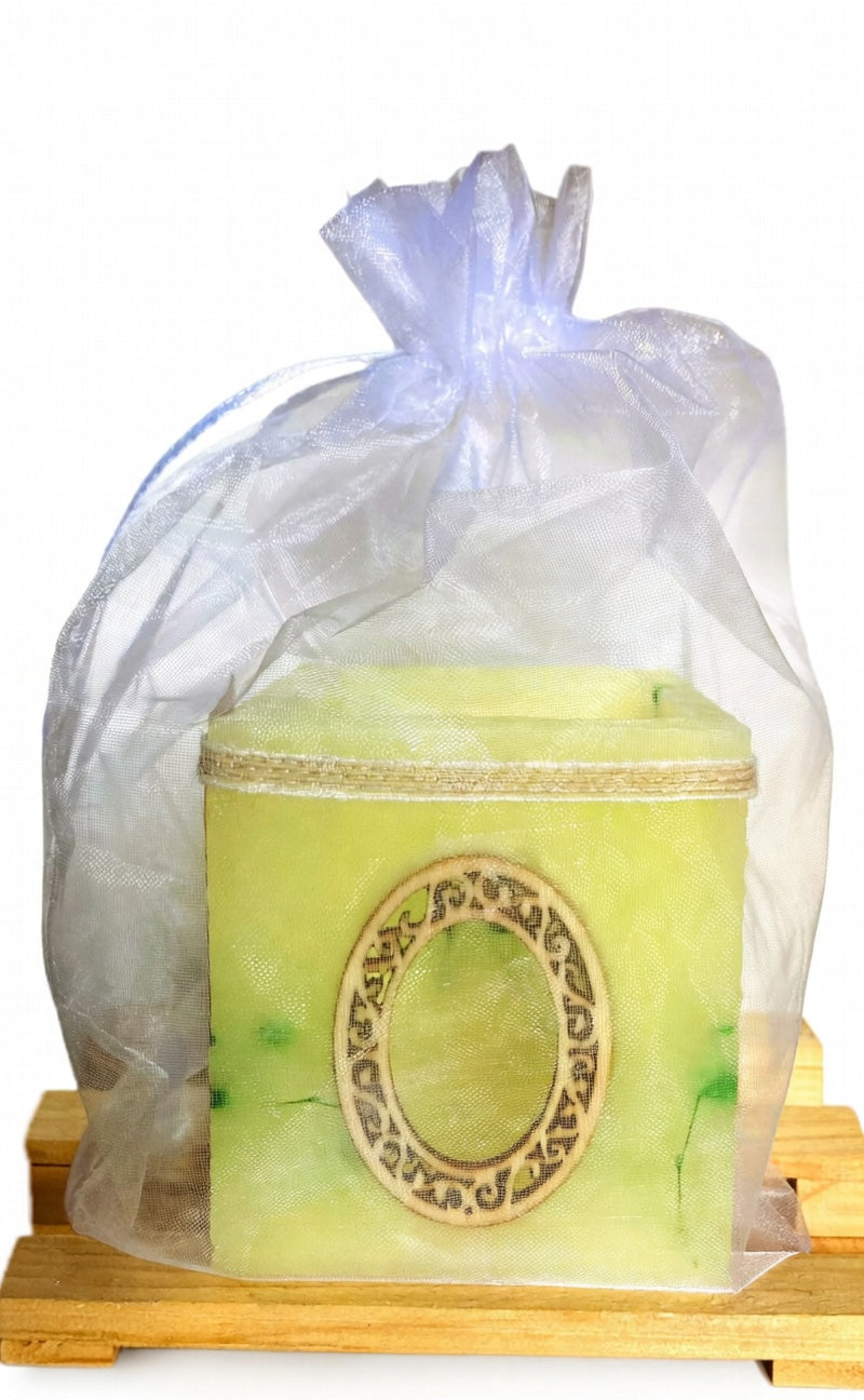 vela hueca artesanal, porta velas, fanal de cera, lilinnight
